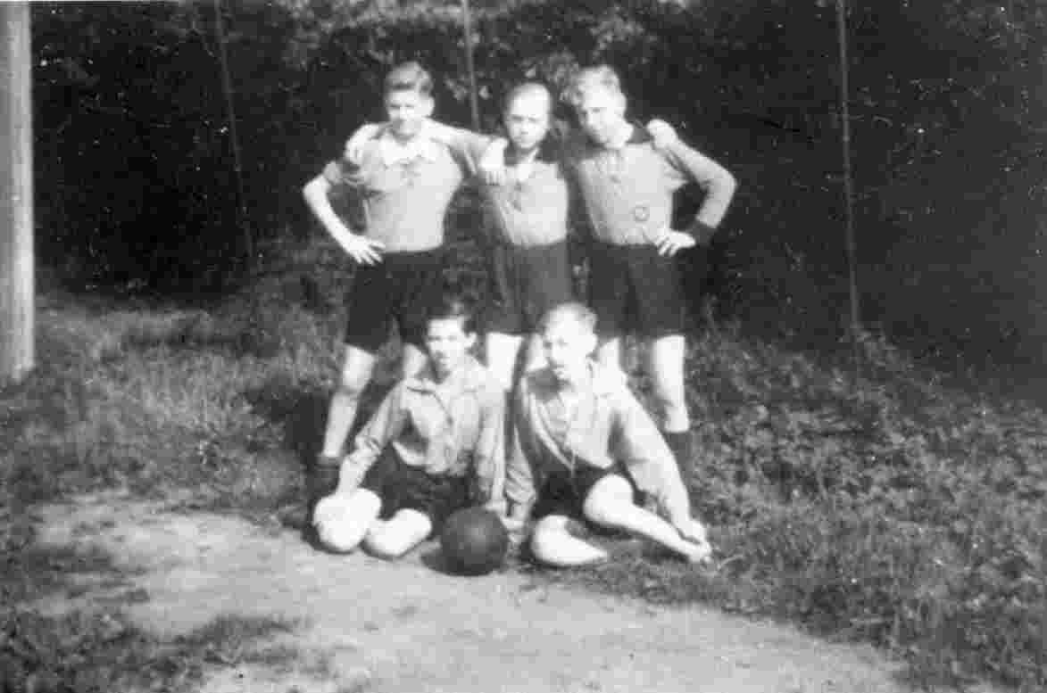 Sportplatz 1942